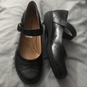 Fire sale!!NWOT Black Comfort Plus by Predictions